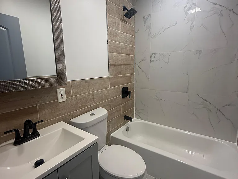 655 S 11th St #2R — Photo 7