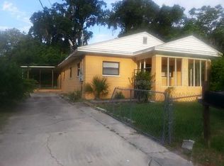 317 S Frankfort Ave, Deland, FL 32724