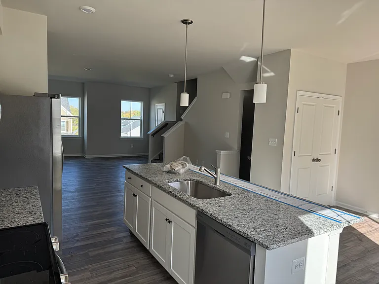 1334 Red Clover Ln — Photo 9