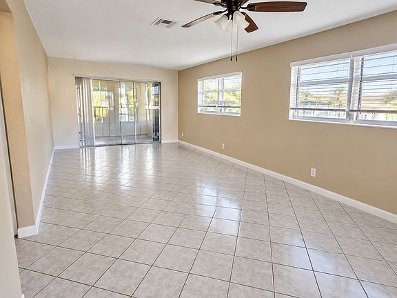2nd image of 4061 NW 9th Ave APT 106