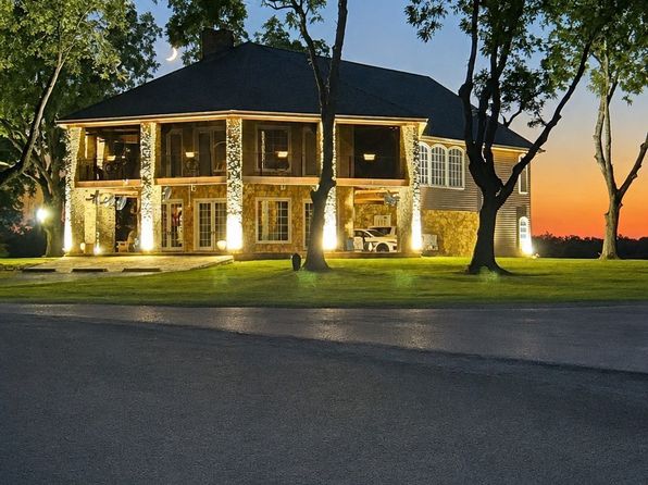 70 Pippens Rd