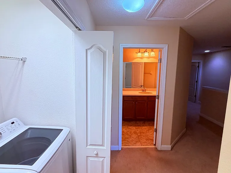 2832 Adelaide Ct — Photo 25