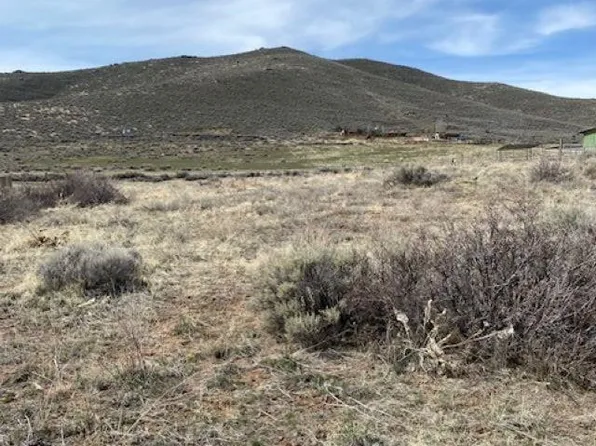 771 Meadow View Ln, Chilcoot, CA 96105