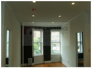 8 Bank St APT 2, New York, NY 10014