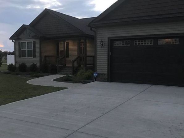 23 Three Daughters Ct