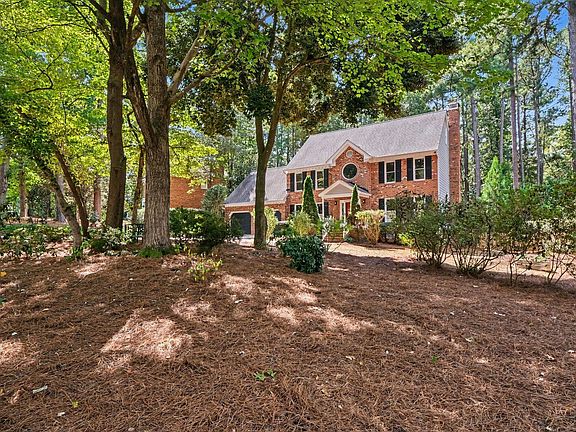 2nd image of 1108 Vestavia Woods Dr