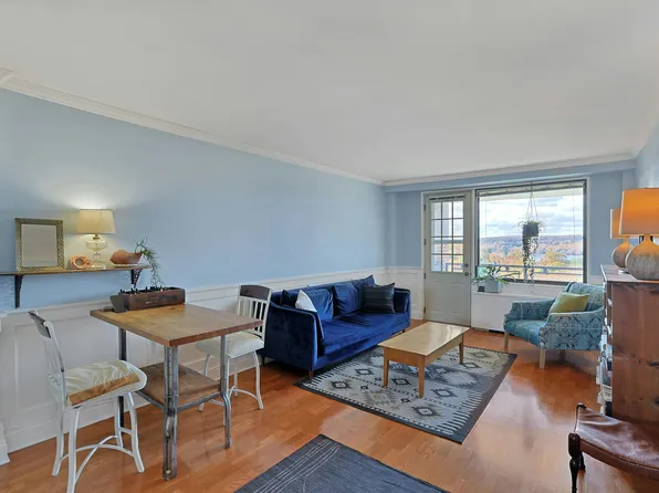 4705 Henry Hudson Parkway image 5 of 22