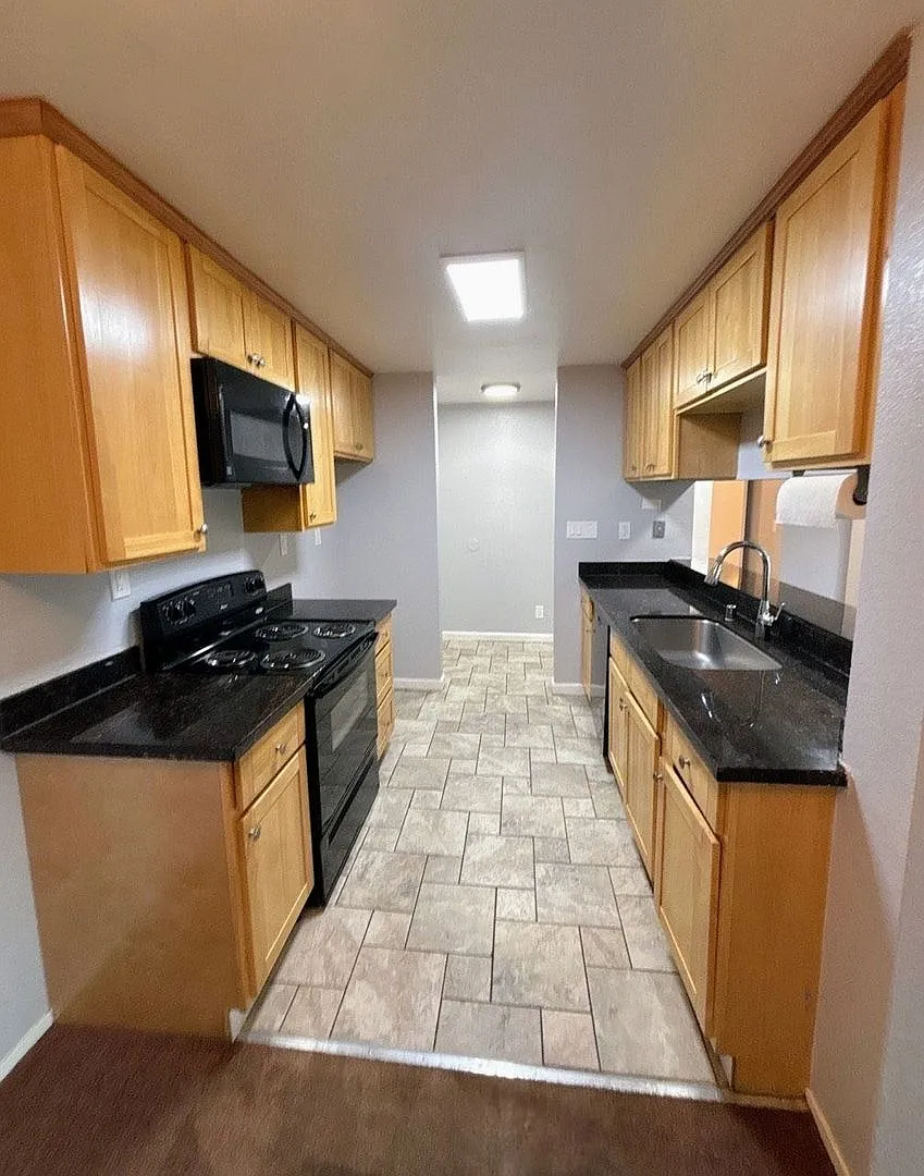 2 Bed 2 Bath Condo In San Pablo - Available Now!! — Photo 3