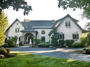 29909 Bolingbrook Rd, Pepper Pike, OH 44124