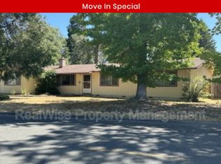 615 SW Westholm Ave, Grants Pass, OR 97526