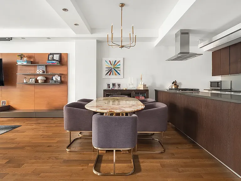 225 5th Ave #11A — Photo 4