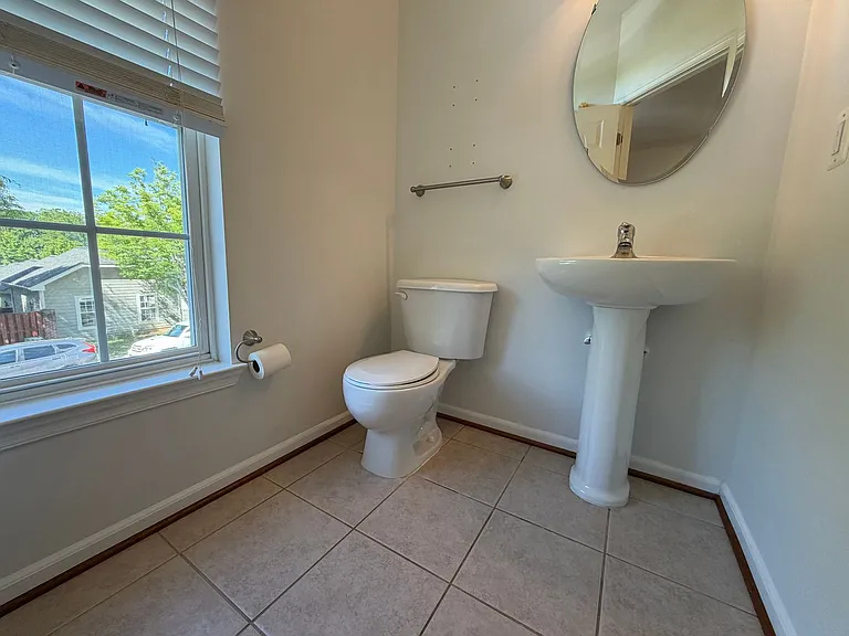 829 Rainier Rd — Photo 21
