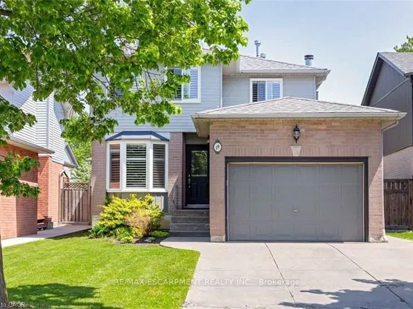 19 Beachgrove Cres, Hamilton, ON L8J 2N8