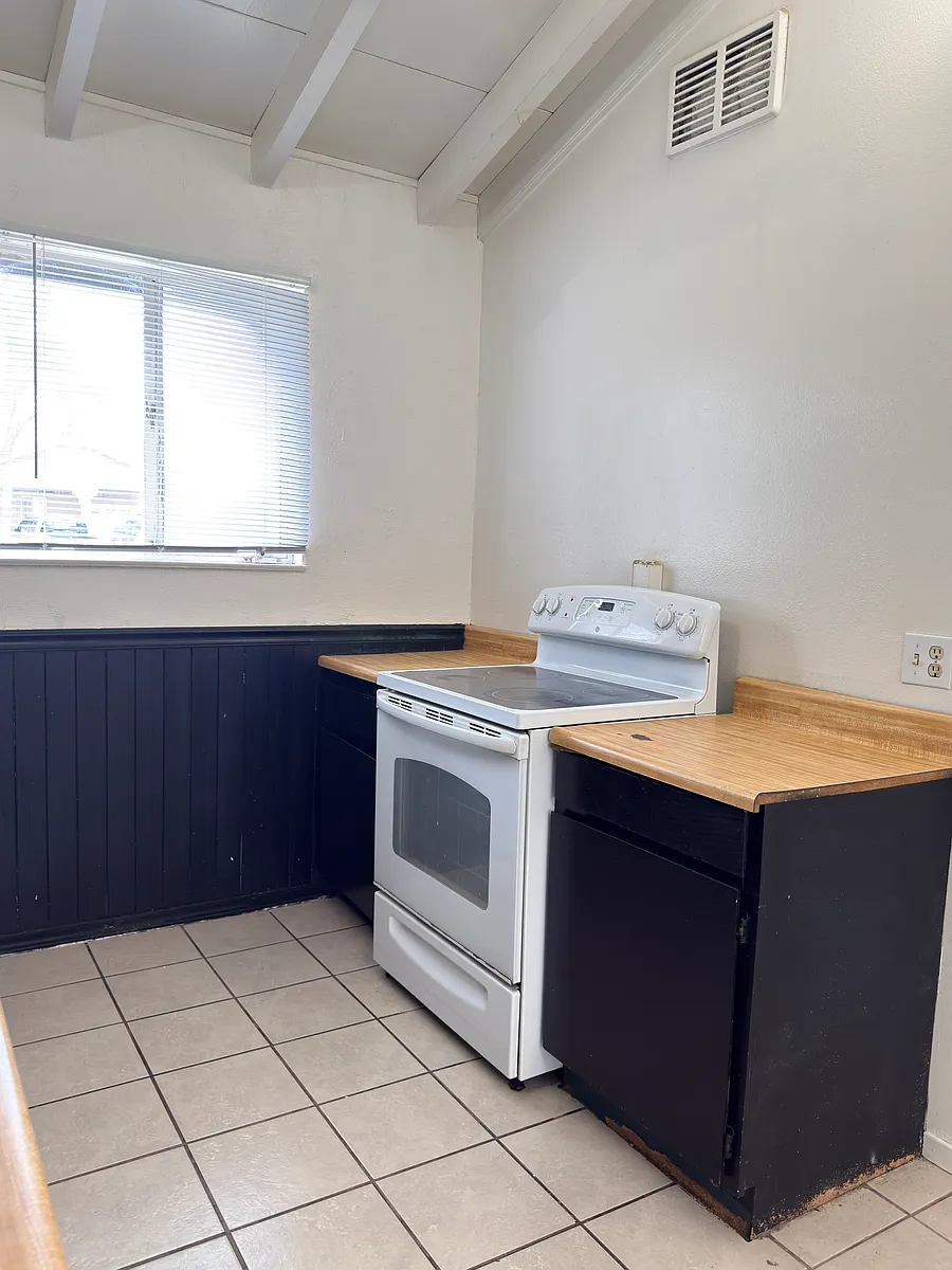 Building Photo - 3547 N Lafayette Ave