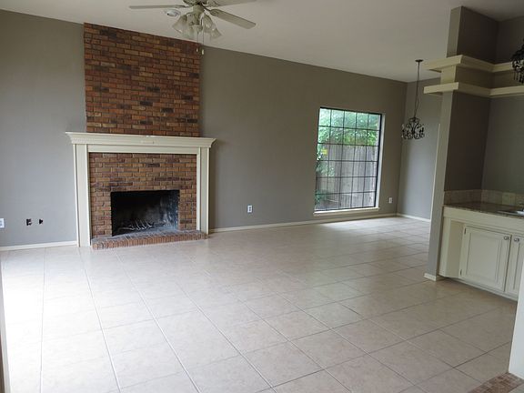 3rd image of 1700 Whispering Creek Ct