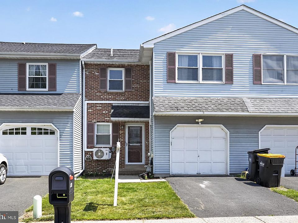 1st image of 222 Orchard Dr