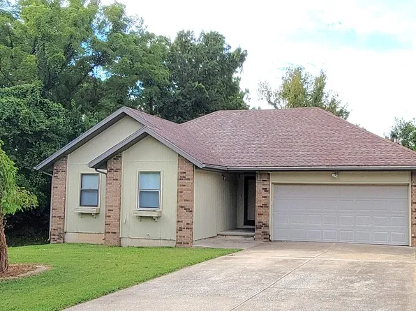 1711 E Redbud Lane, Springfield, MO 65803