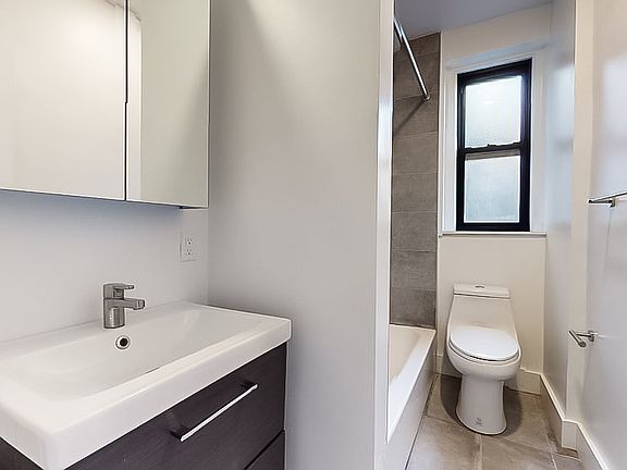 5th image of 200 Haven Ave APT 2E