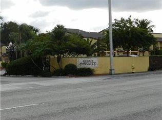 10128 NW 41st St, Doral, FL 33178
