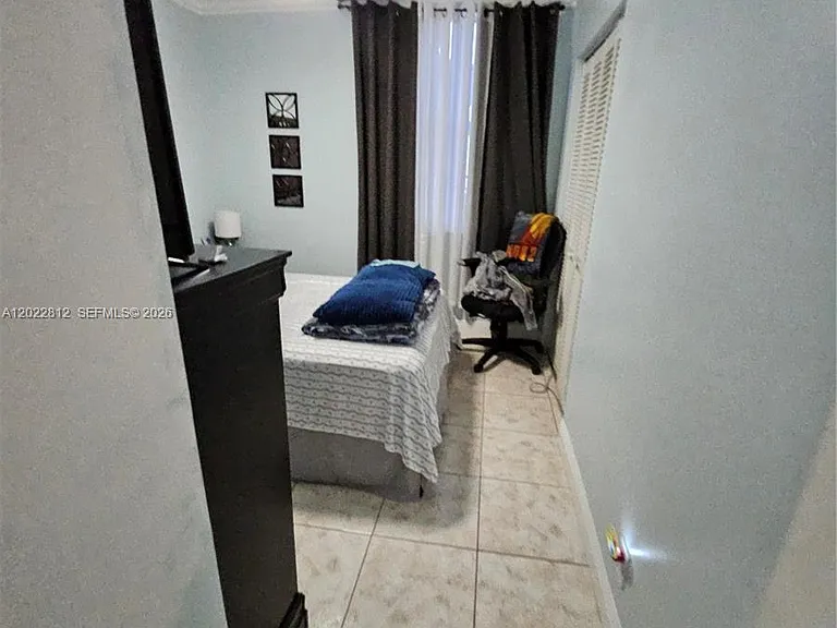 212 Lake Pointe Dr #113 — Photo 37