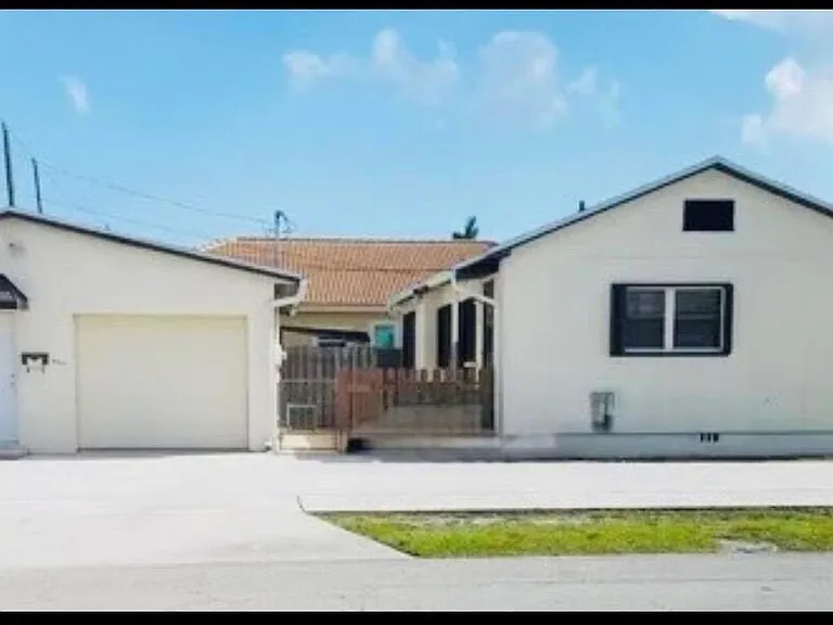 443 Wilder St — Photo 1