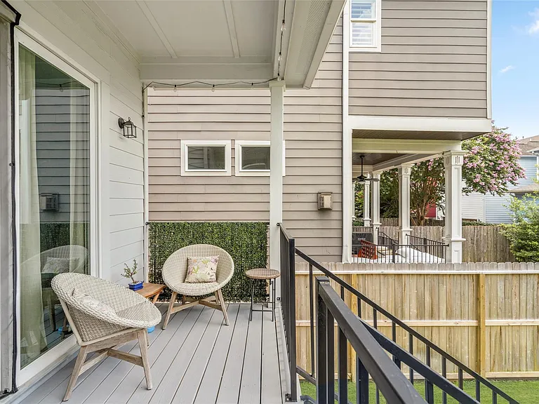 1531 Beall St #A — Photo 37