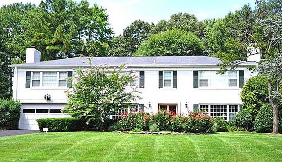 1st image of 1202 Gatewood Dr