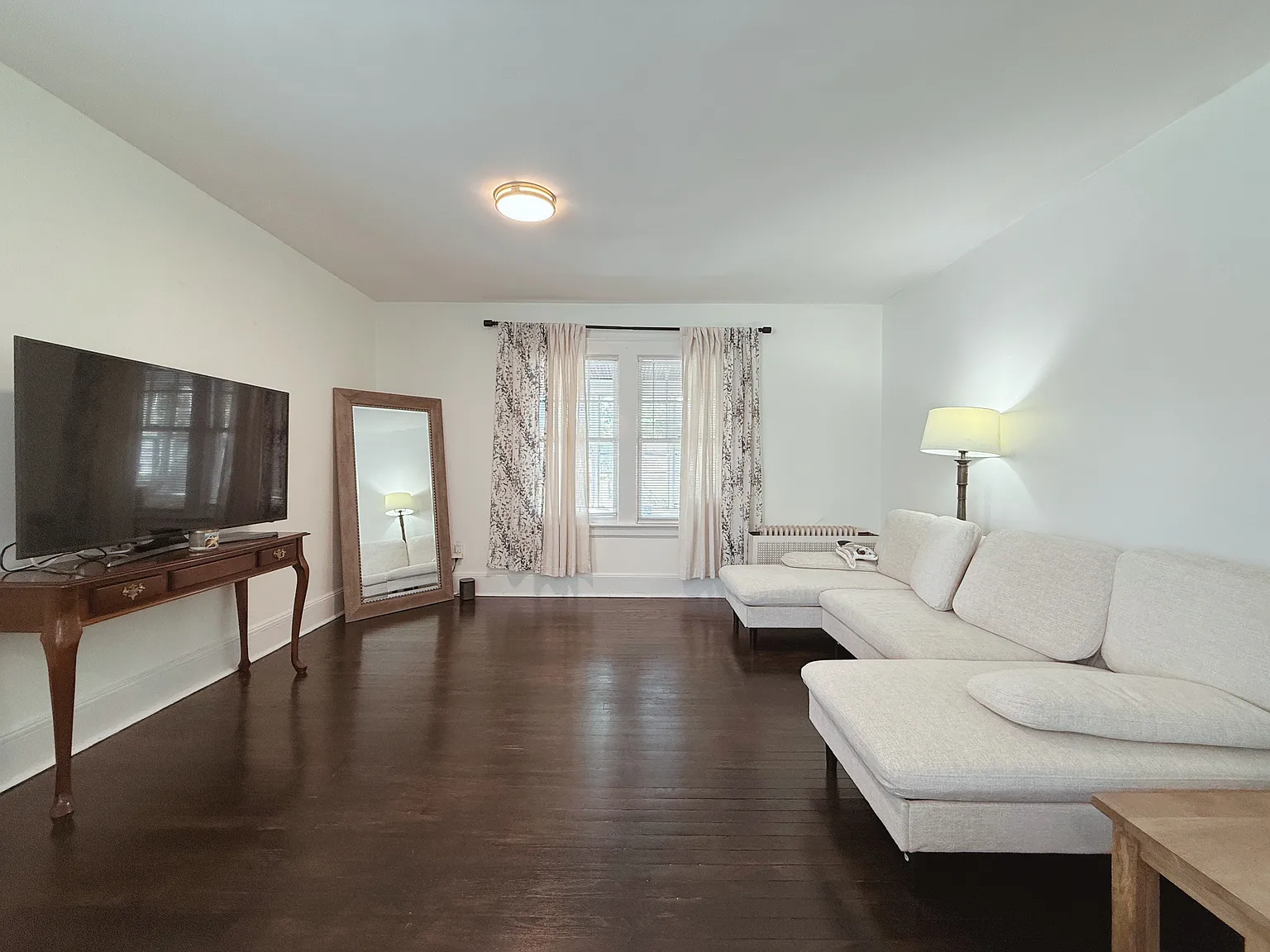 203 Feronia Way — Photo 2