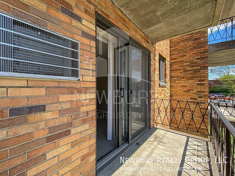1459 Poplar St #10 — Photo 12