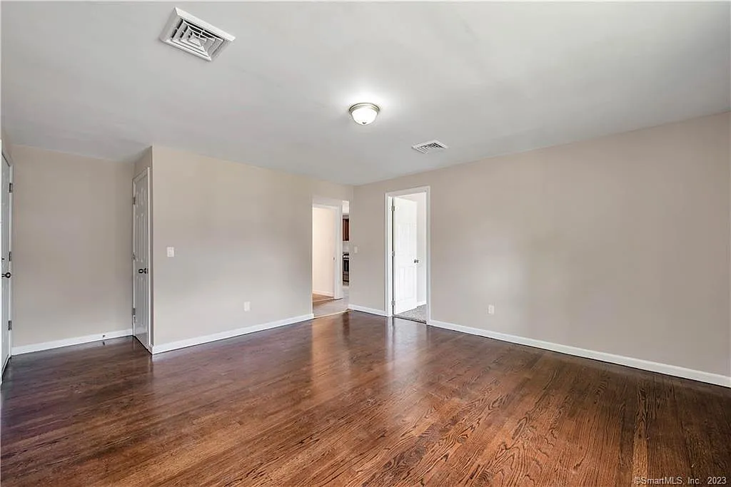 1 bed, 712 sqft, $1,400 — Photo 3
