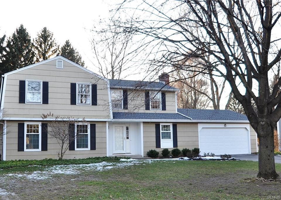 1st image of 37 Carriage Ct