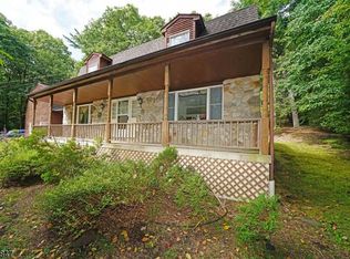 1045 Owassa Rd, Newton, NJ 07860