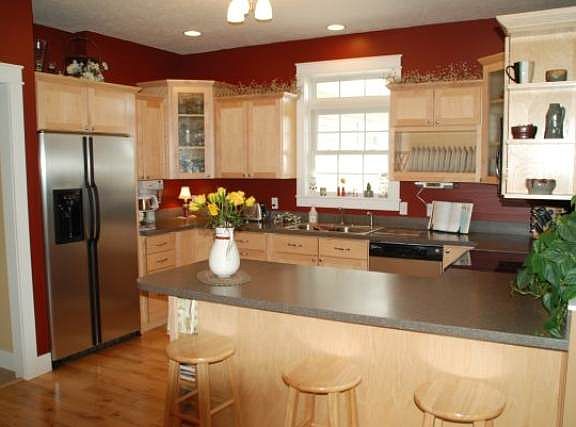 3rd image of 1501 Saffron Cir