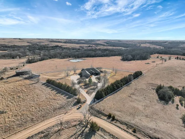 57350 709th Rd, Fairbury, NE 68352