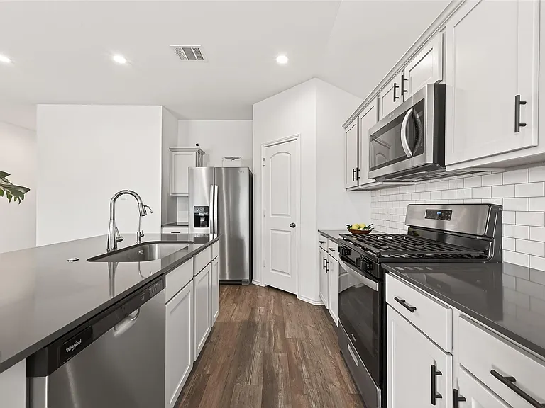 40603 Pine Spruce Ln — Photo 1
