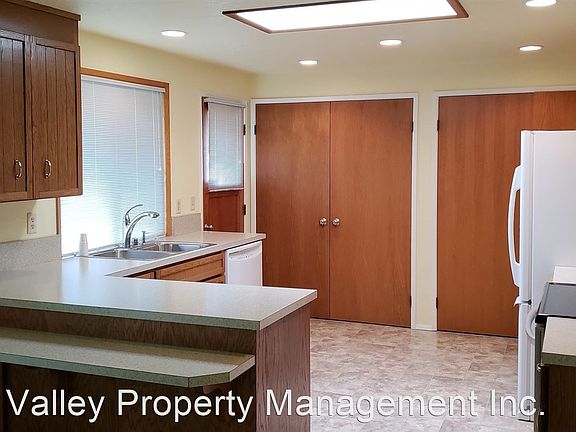 3rd image of 14821 74th Street Ct E