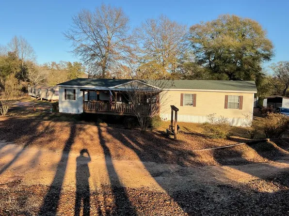 50 Mothershed Rd, Highland Home, AL 36041