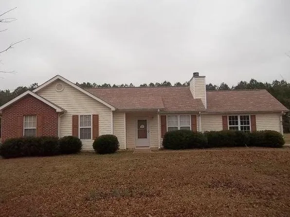 395 Peeks Crossing Dr, Senoia, GA 30276