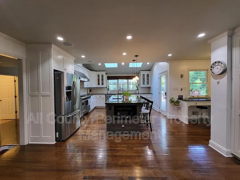 363 Indian Hills Trl — Photo 7