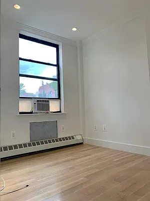 Rented by Jonis Realty | media 5