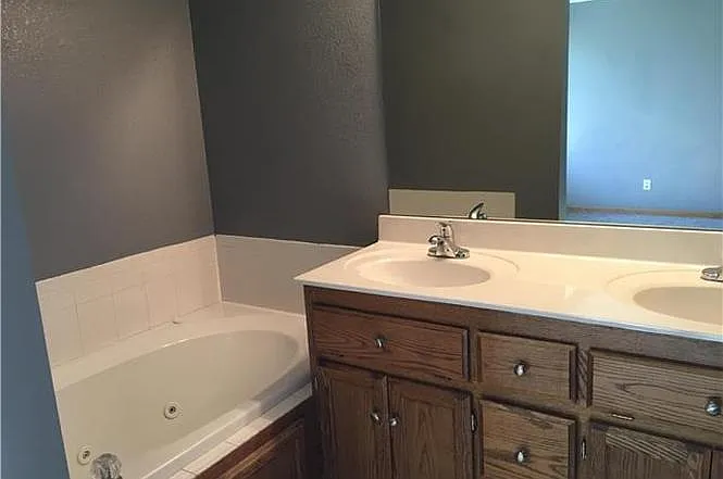 1126 NW Scenic Dr — Photo 8