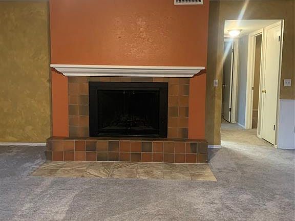 4th image of 11325 N May Ave APT B