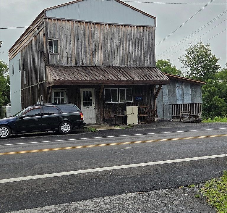 1st image of 3894 Solsville Rd