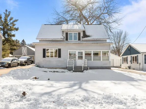 563 Clark St, Manawa, WI 54949