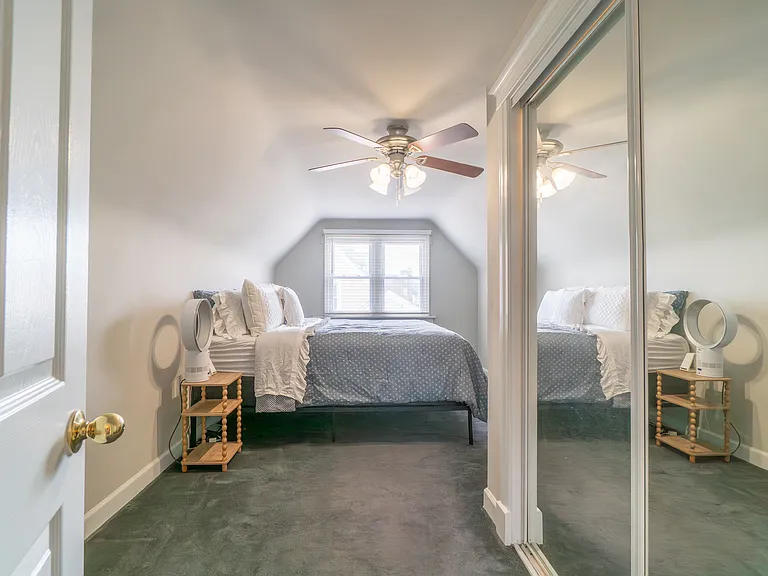 1129 Jefferson Ave — Photo 18