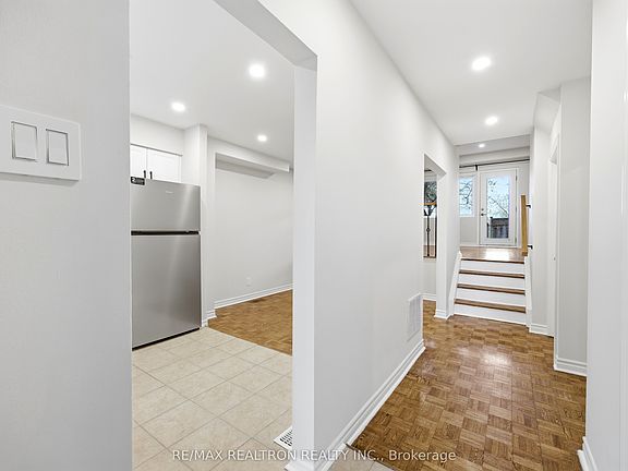 4th image of 57 Godstone Rd #112