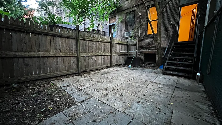 Rented by HOLTON REAL ESTATE INC. | media 10