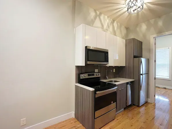 583 Onderdonk Avenue image 1 of 7
