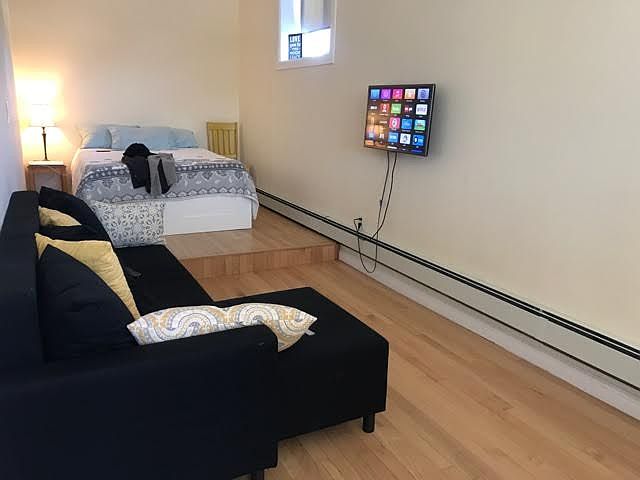 2nd image of 322 Maujer St APT 3L