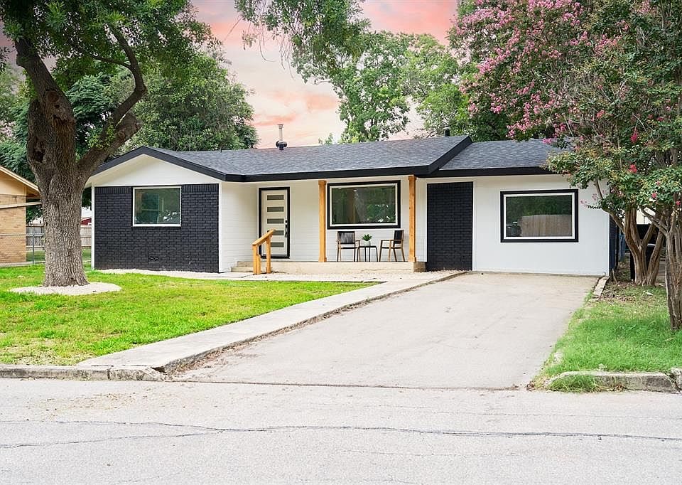 1st image of 443 Lockener Ave